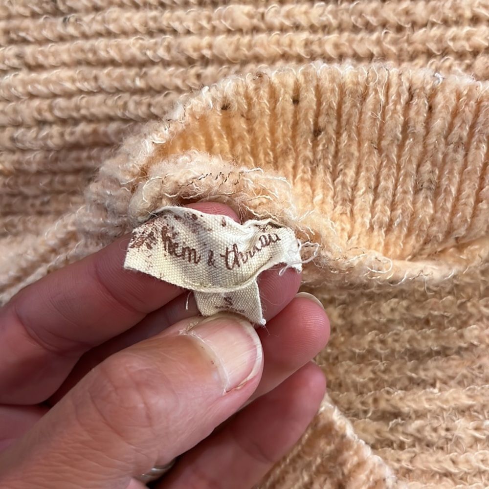 Hem & Thread Pink Sweater‎ - Picture 3 of 4